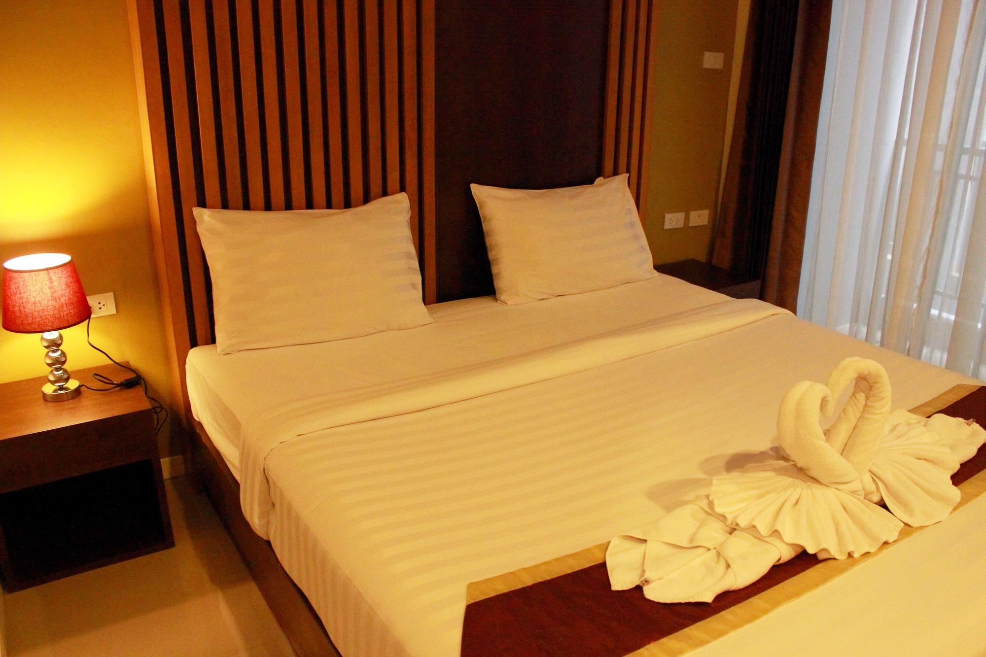 Tropical Sunset Hotel Patong Buitenkant foto