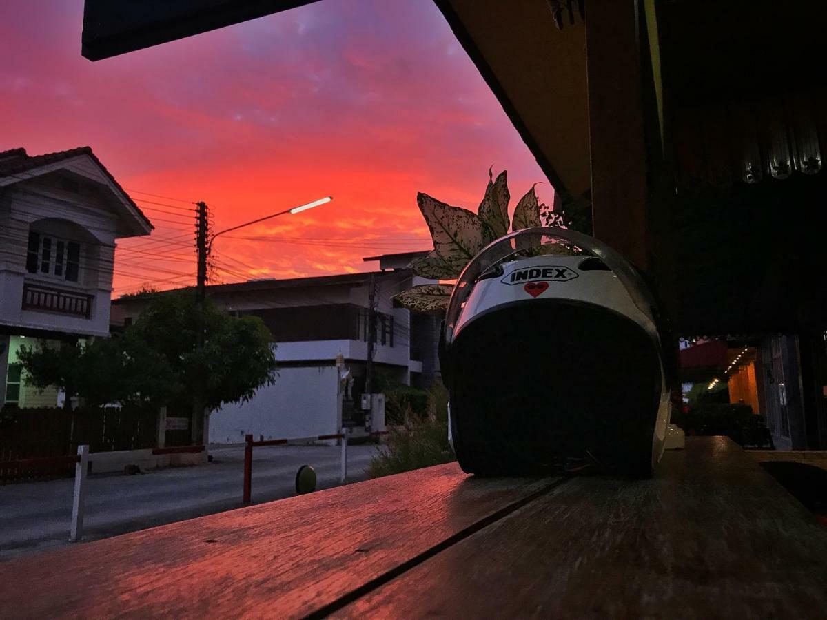 Tropical Sunset Hotel Patong Buitenkant foto